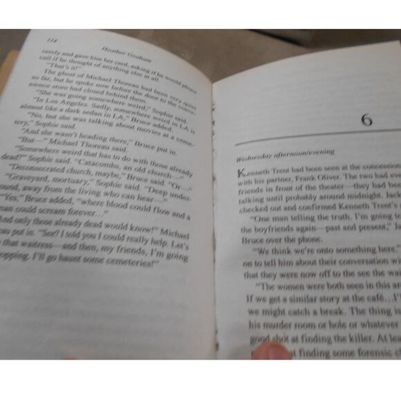 Pale as Death by Heather Graham Paperback 2018 Krewe of Hunters #25 - Picture 7 of 8